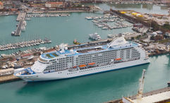 Norwegian Cruise Line Holdings plans to refurbish Regent's Seven Seas Voyager in 2026.