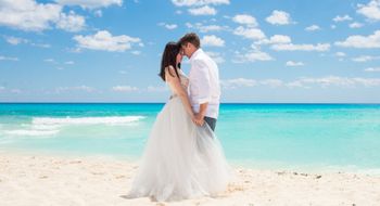 The Destination Wedding & Honeymoon Specialists Association says clients are often finding better rates and cancellation terms on their own.